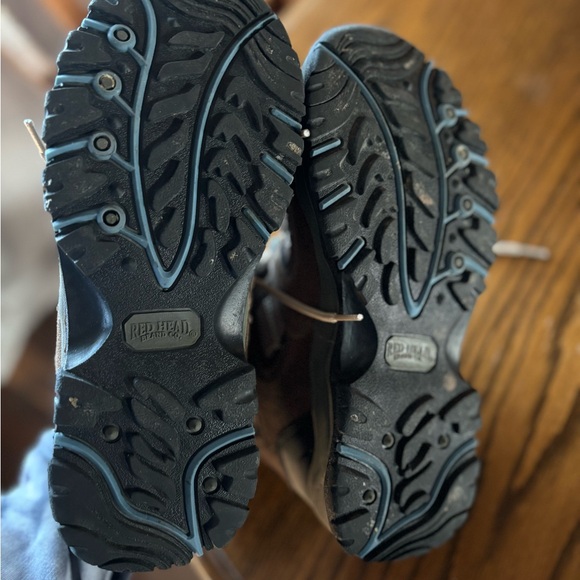 Bought these brand new. Wore once and toe box isn’t large enough for me.